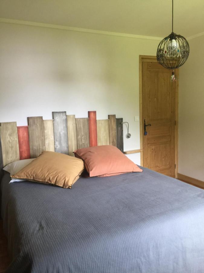 Chambres d'Hôtes Les Pierres Taillées Thénésol Extérieur photo